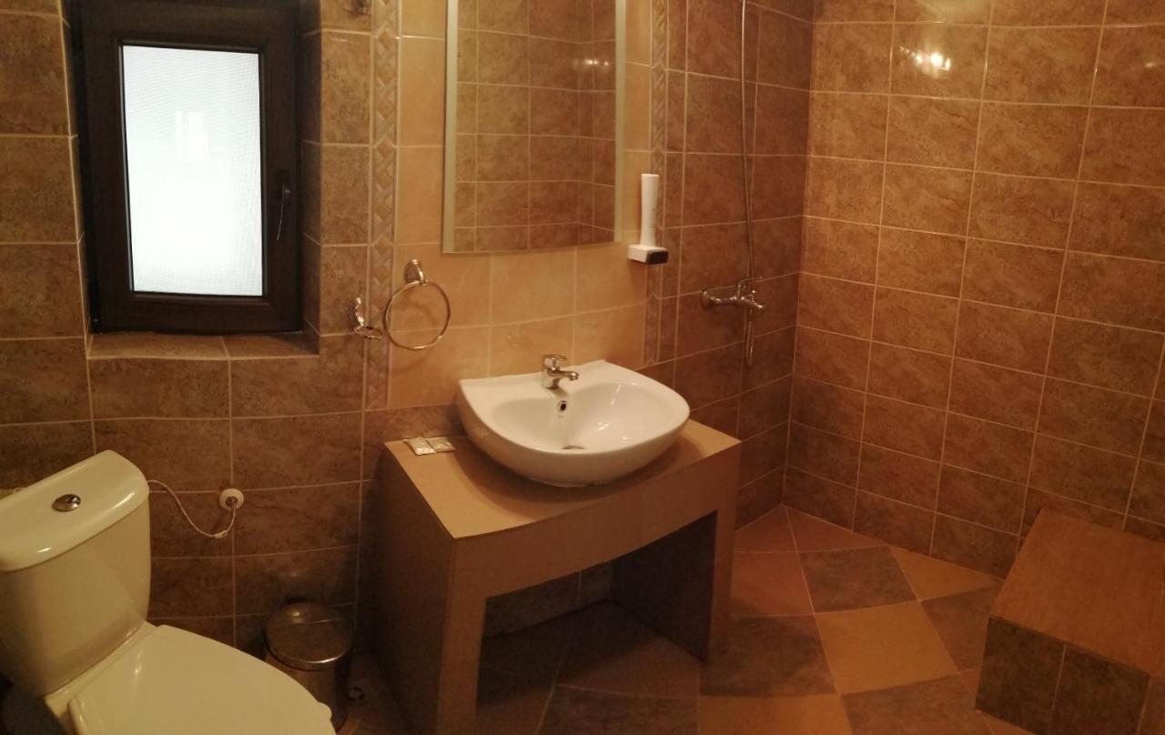 Apartments Black Horse ปอมโปโรโว ภายนอก รูปภาพ